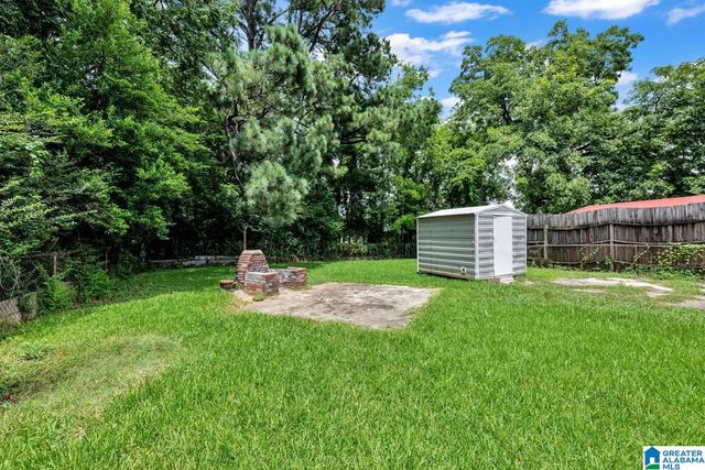 208 17TH AVENUE SW, Birmingham, AL 35211