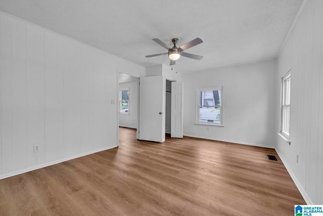 208 17TH AVENUE SW, Birmingham, AL 35211