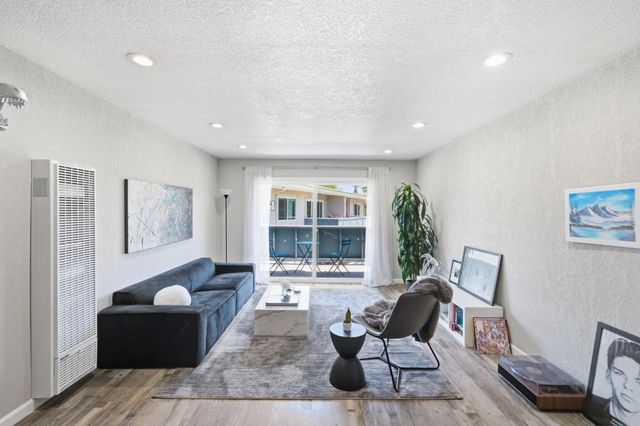 38228 Paseo Padre Parkway 10, Fremont, CA 94536