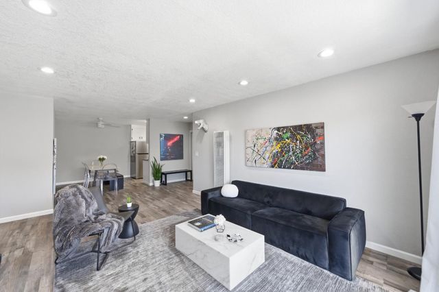 38228 Paseo Padre Parkway 10, Fremont, CA 94536