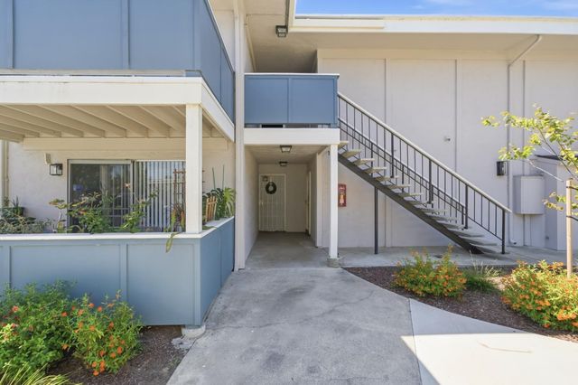 38228 Paseo Padre Parkway 10, Fremont, CA 94536