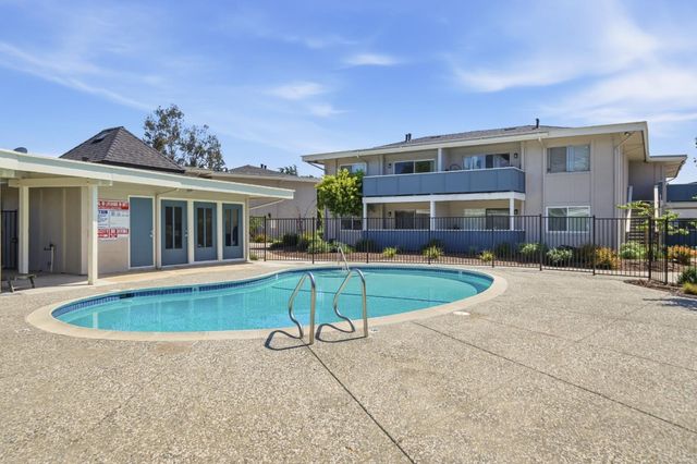 38228 Paseo Padre Parkway 10, Fremont, CA 94536