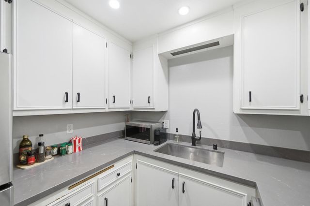 38228 Paseo Padre Parkway 10, Fremont, CA 94536