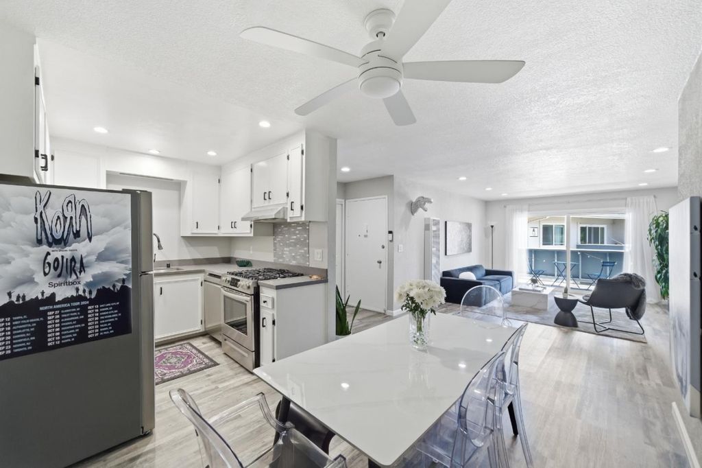 38228 Paseo Padre Parkway 10, Fremont, CA 94536