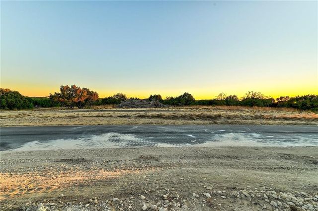 485 Vail River RD, Dripping Springs, TX 78620