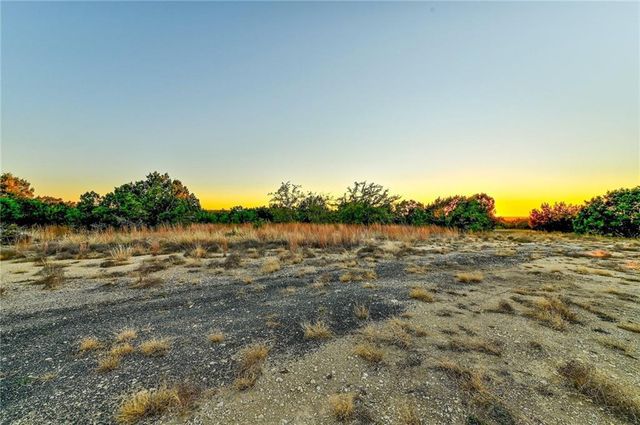 485 Vail River RD, Dripping Springs, TX 78620