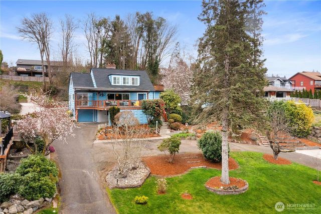 8366 6th Avenue, Tacoma, WA 98465