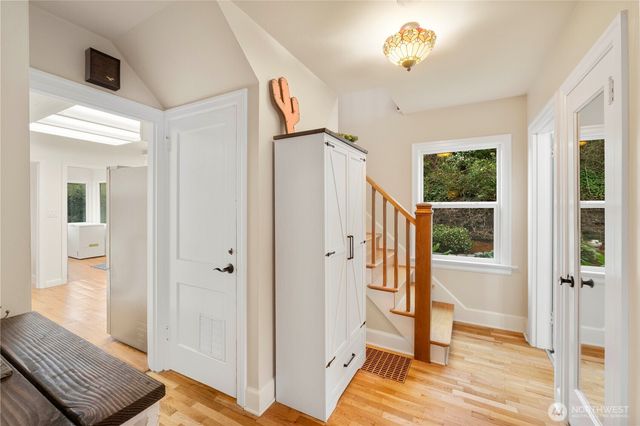 8366 6th Avenue, Tacoma, WA 98465