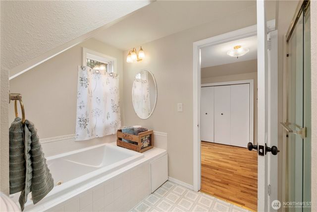 8366 6th Avenue, Tacoma, WA 98465