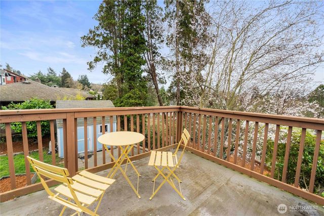 8366 6th Avenue, Tacoma, WA 98465