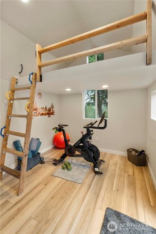 8366 6th Avenue, Tacoma, WA 98465