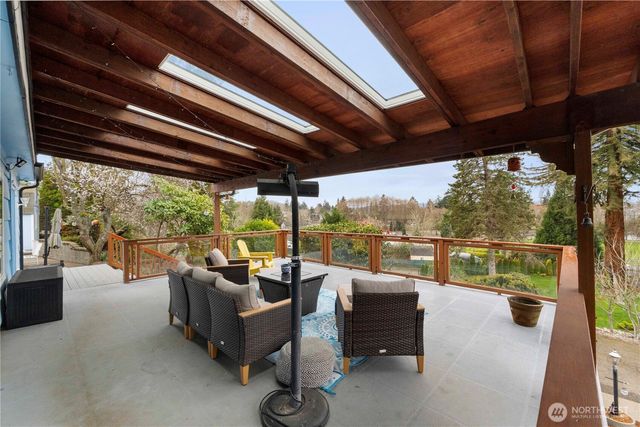 8366 6th Avenue, Tacoma, WA 98465