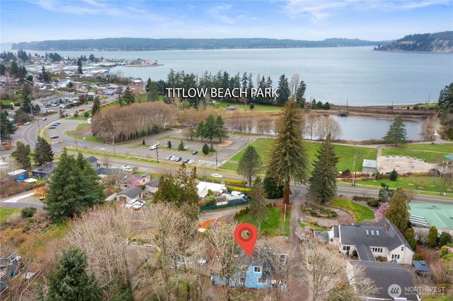 8366 6th Avenue, Tacoma, WA 98465