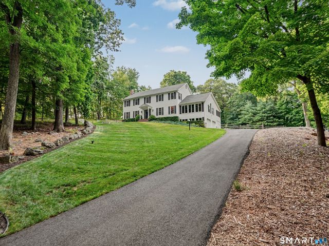 16 Banks Hill Place, Ridgefield, CT 06877