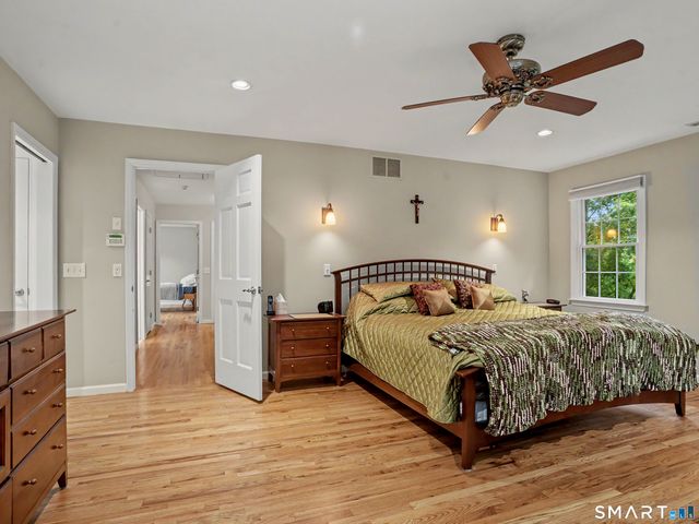 16 Banks Hill Place, Ridgefield, CT 06877