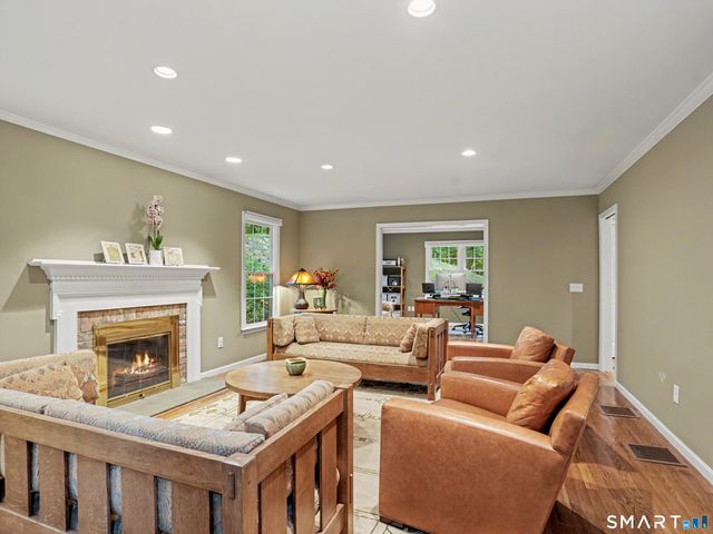 16 Banks Hill Place, Ridgefield, CT 06877