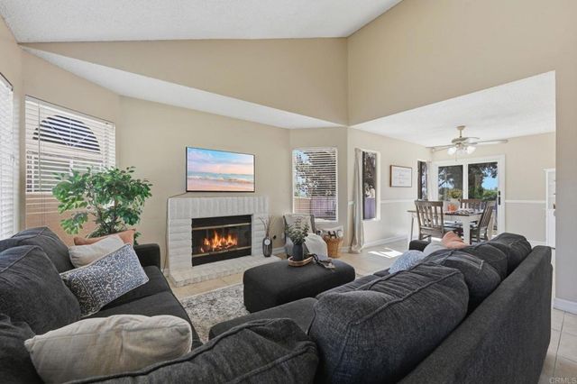 1851 Normandy Glen, Escondido, CA 92027