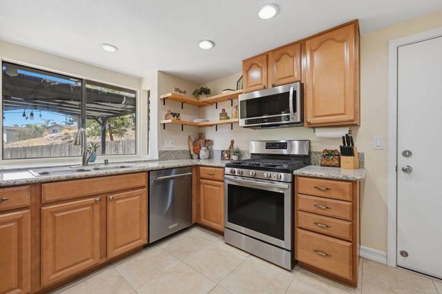 1851 Normandy Glen, Escondido, CA 92027