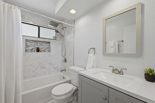 1851 Normandy Glen, Escondido, CA 92027