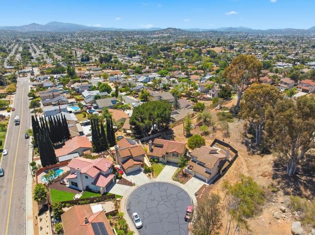 1851 Normandy Glen, Escondido, CA 92027