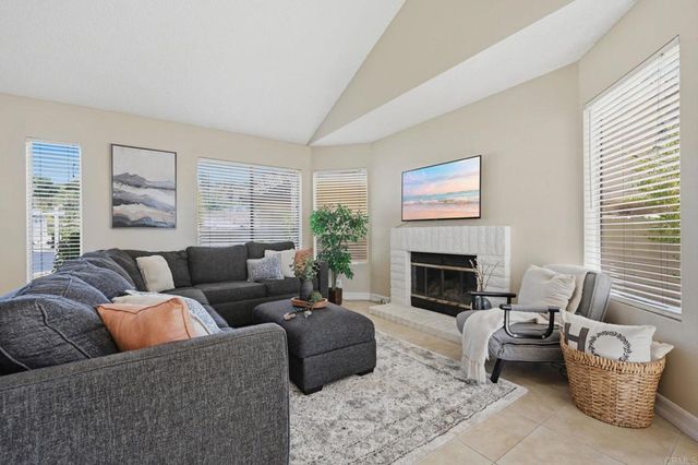 1851 Normandy Glen, Escondido, CA 92027