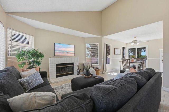 1851 Normandy Glen, Escondido, CA 92027