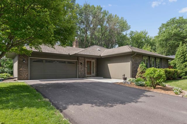 10505 33rd Avenue N, Plymouth, MN 55441