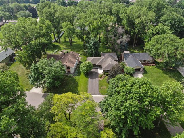 10505 33rd Avenue N, Plymouth, MN 55441