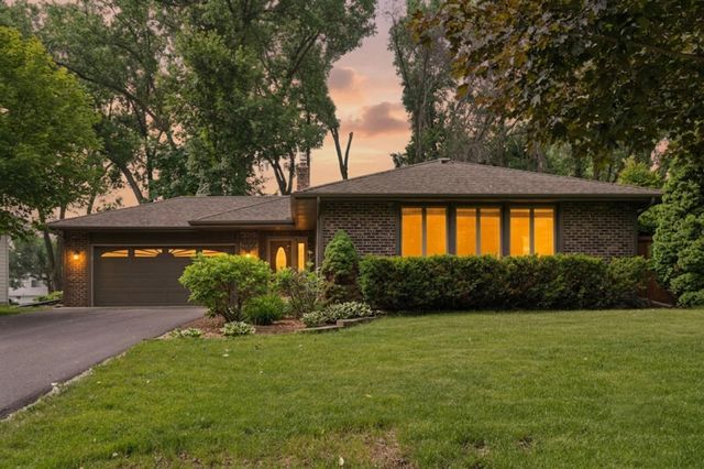 10505 33rd Avenue N, Plymouth, MN 55441