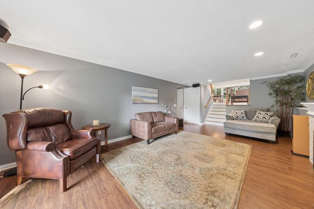 10505 33rd Avenue N, Plymouth, MN 55441
