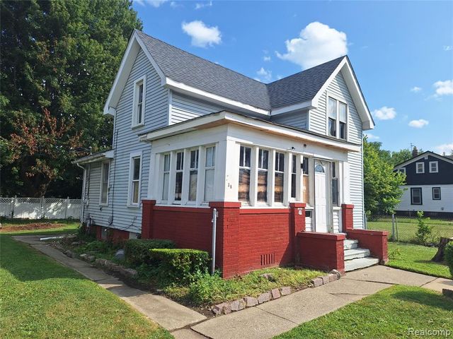 38 Northbound Gratiot Avenue, Mount Clemens, MI 48043
