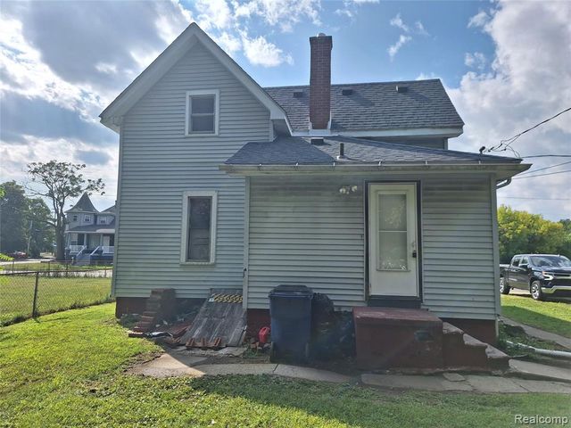 38 Northbound Gratiot Avenue, Mount Clemens, MI 48043