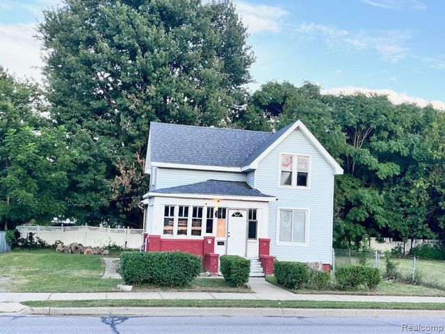38 Northbound Gratiot Avenue, Mount Clemens, MI 48043