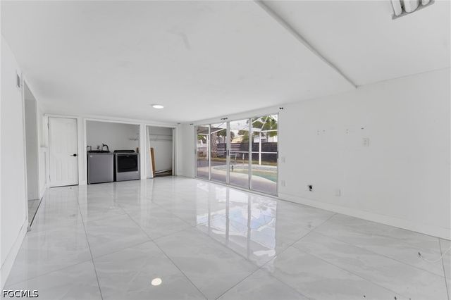 1637 Winkler AVE, Fort Myers, FL 33901