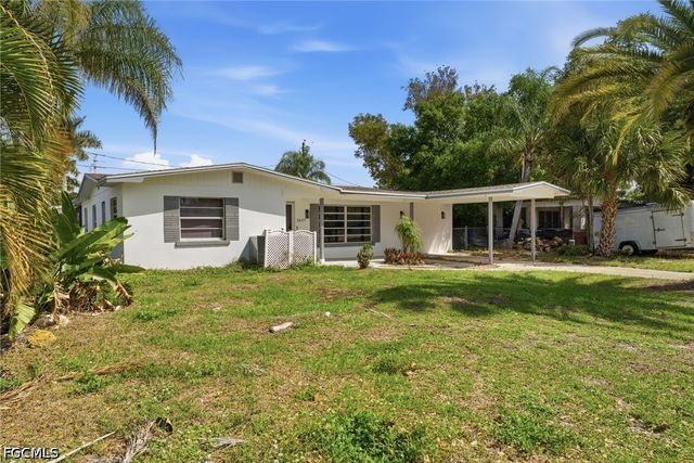 1637 Winkler AVE, Fort Myers, FL 33901