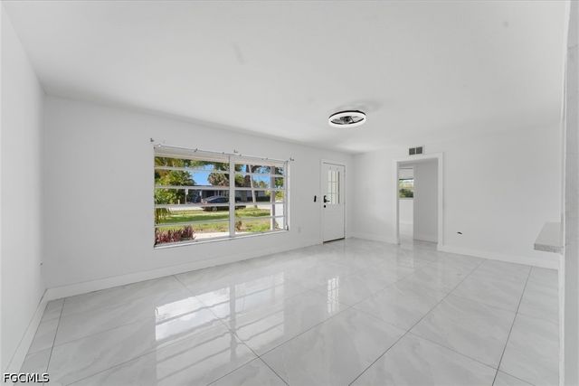 1637 Winkler AVE, Fort Myers, FL 33901