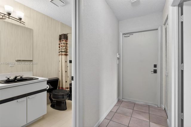 137 E Palm Dr, Margate, FL 33063