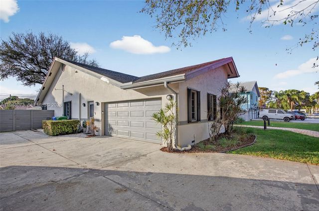 137 E Palm Dr, Margate, FL 33063