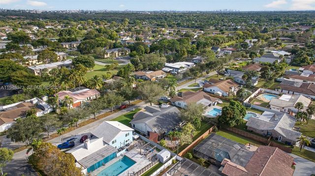 137 E Palm Dr, Margate, FL 33063