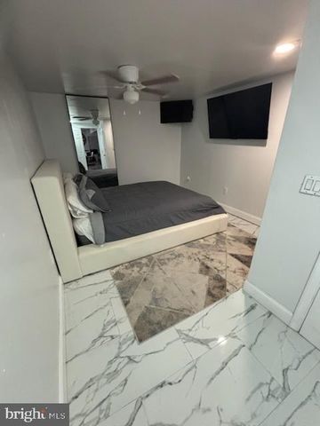 7119 WOODLAND AVE, Philadelphia, PA 19142