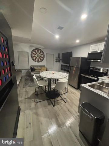 7119 WOODLAND AVE, Philadelphia, PA 19142