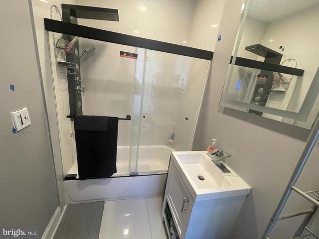 7119 WOODLAND AVE, Philadelphia, PA 19142