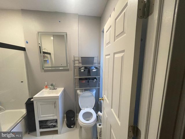 7119 WOODLAND AVE, Philadelphia, PA 19142