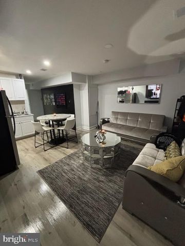 7119 WOODLAND AVE, Philadelphia, PA 19142
