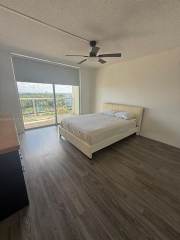 1351 NE Miami Gardens Drive 1113E, Miami, FL 33179