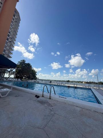 1351 NE Miami Gardens Drive 1113E, Miami, FL 33179