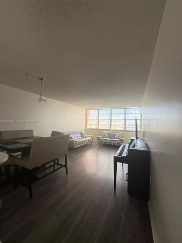 1351 NE Miami Gardens Drive 1113E, Miami, FL 33179