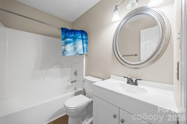 5408 Mallard Lane, Gastonia, NC 28052