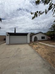 527 W 10th, Perris, CA 92570