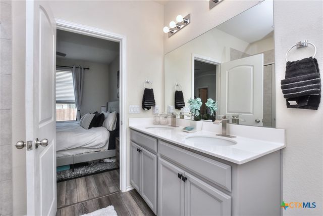 105 Bracken Fern Lane, Georgetown, TX 78626